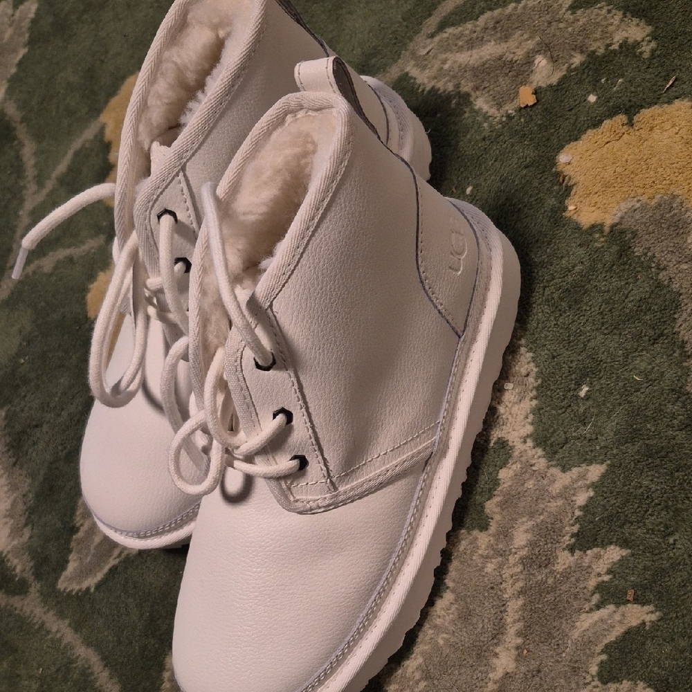 UGG Kids White Cozy Boots - Picture 3 of 7